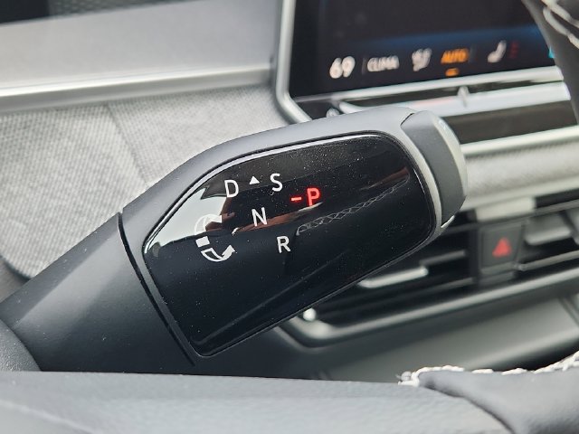 New 2026 Volkswagen Tiguan S AWD/4WD image 13