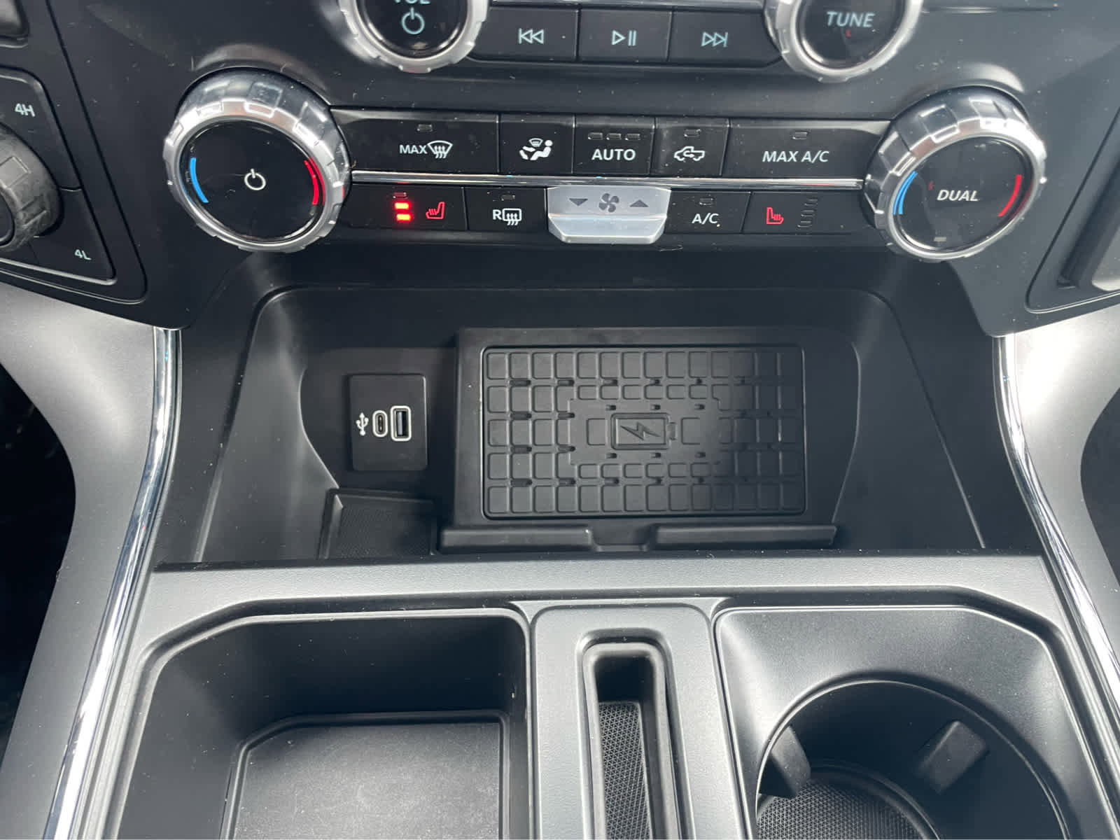 Used 2025 Ford F150 XLT w/ Equipment Group 302A MID image 27