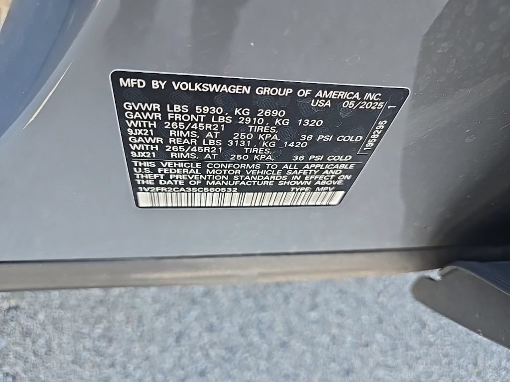 Used 2025 Volkswagen Atlas SEL Premium R-Line AWD/4WD image 15