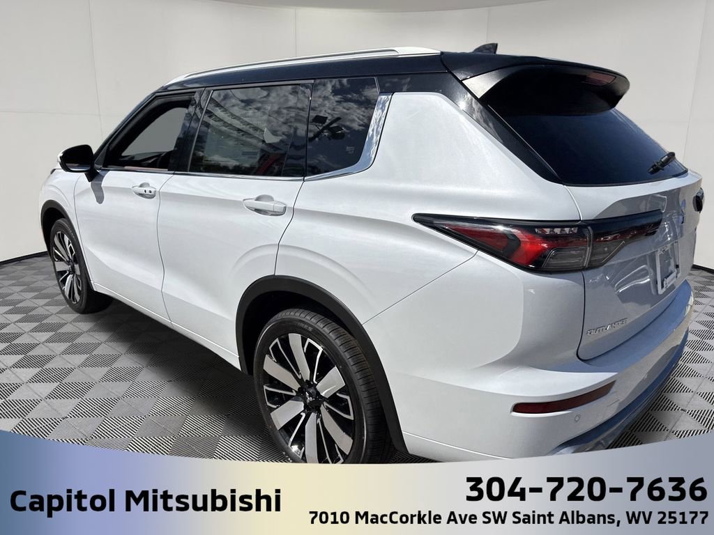 New 2025 Mitsubishi Outlander SEL image 7