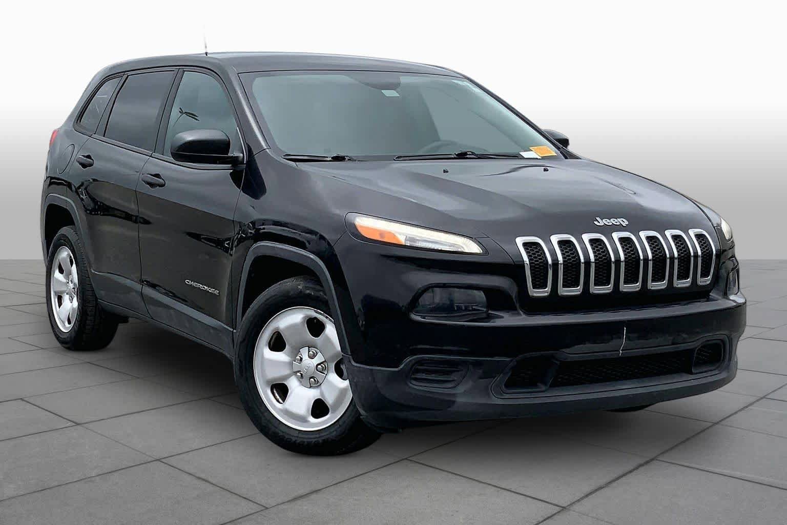 Used 2016 Jeep Cherokee Sport FWD image 3