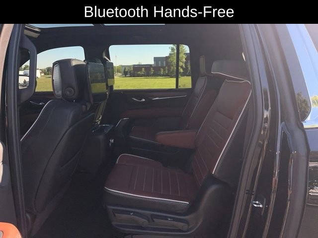 Used 2024 GMC Yukon XL Denali Ultimate AWD/4WD image 13