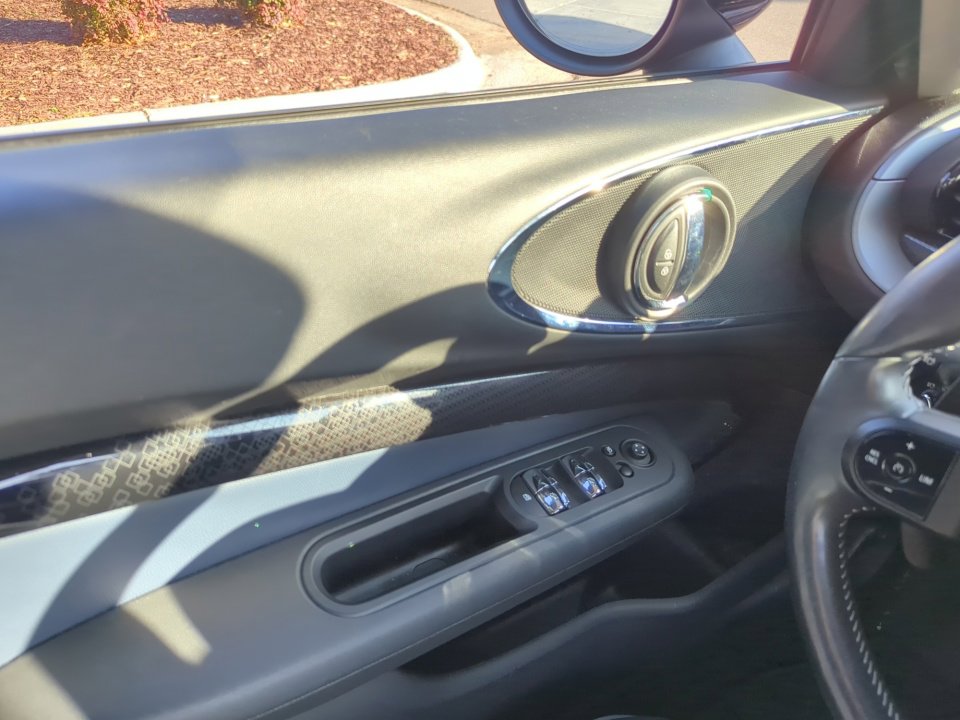 Used 2022 MINI Cooper Clubman S image 32