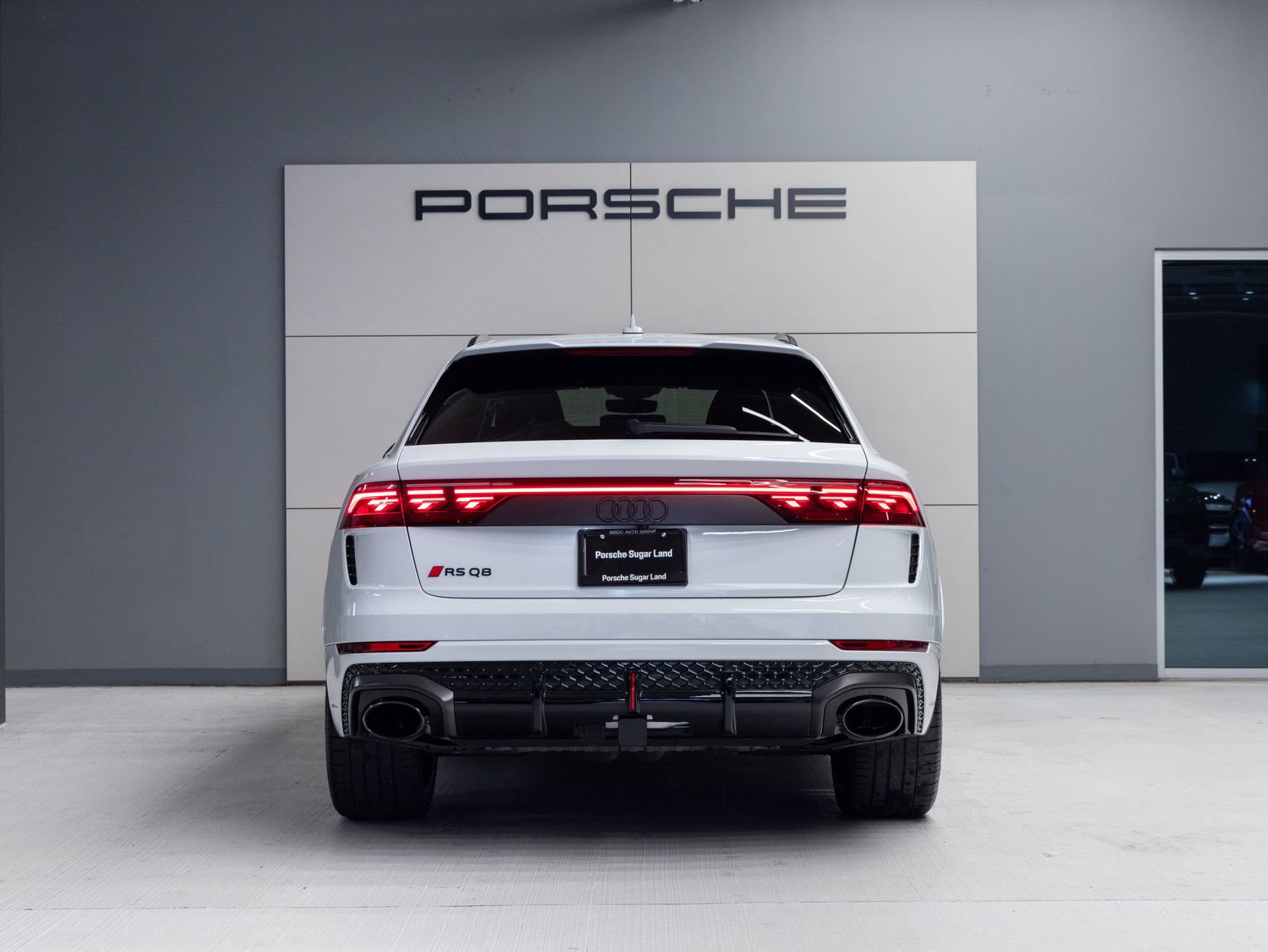 Used 2025 Audi RS Q8 performance w/ Matte Carbon Package image 6