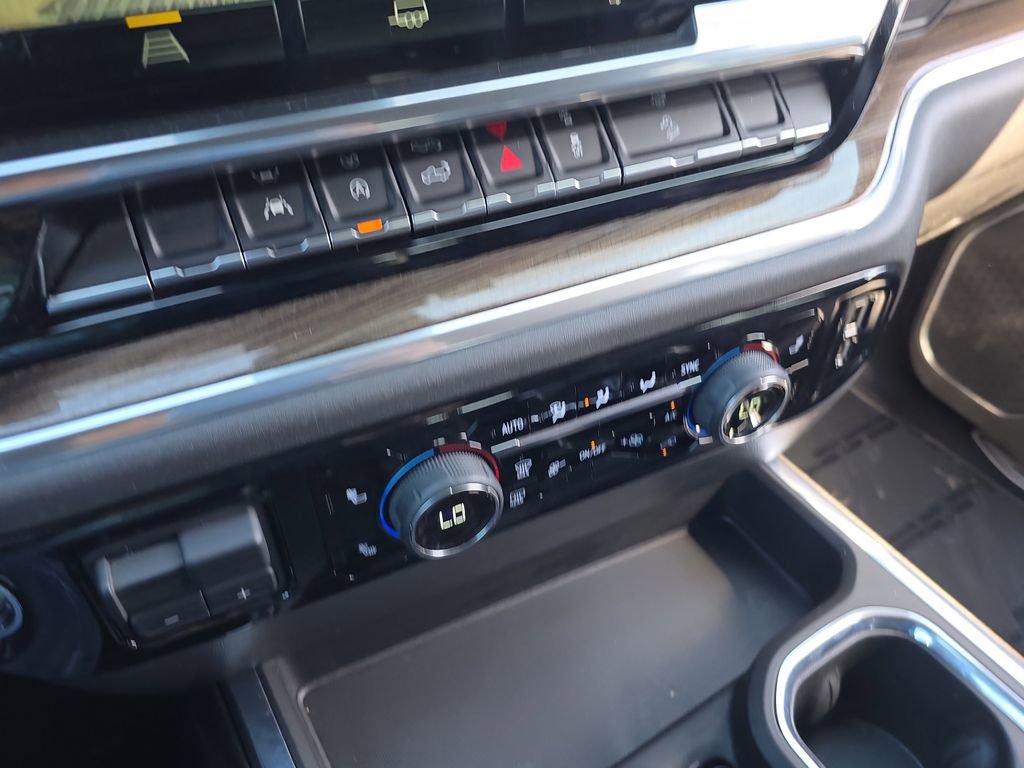 Used 2025 Chevrolet Silverado 1500 LT Trail Boss w/ Convenience Package II image 25