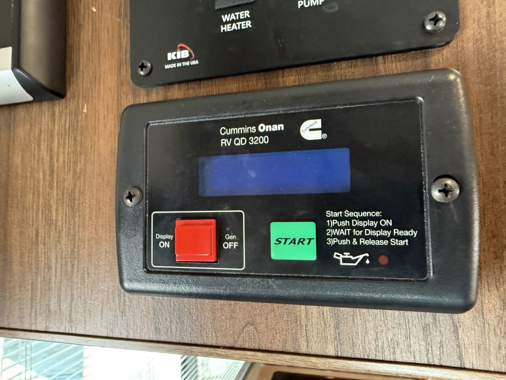 Used 2019 Mercedes-Benz Sprinter 170 image 35