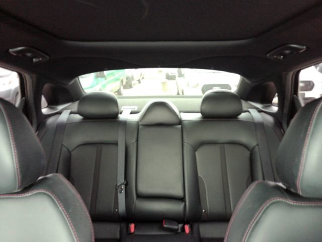 Used 2023 Kia K5 GT image 32