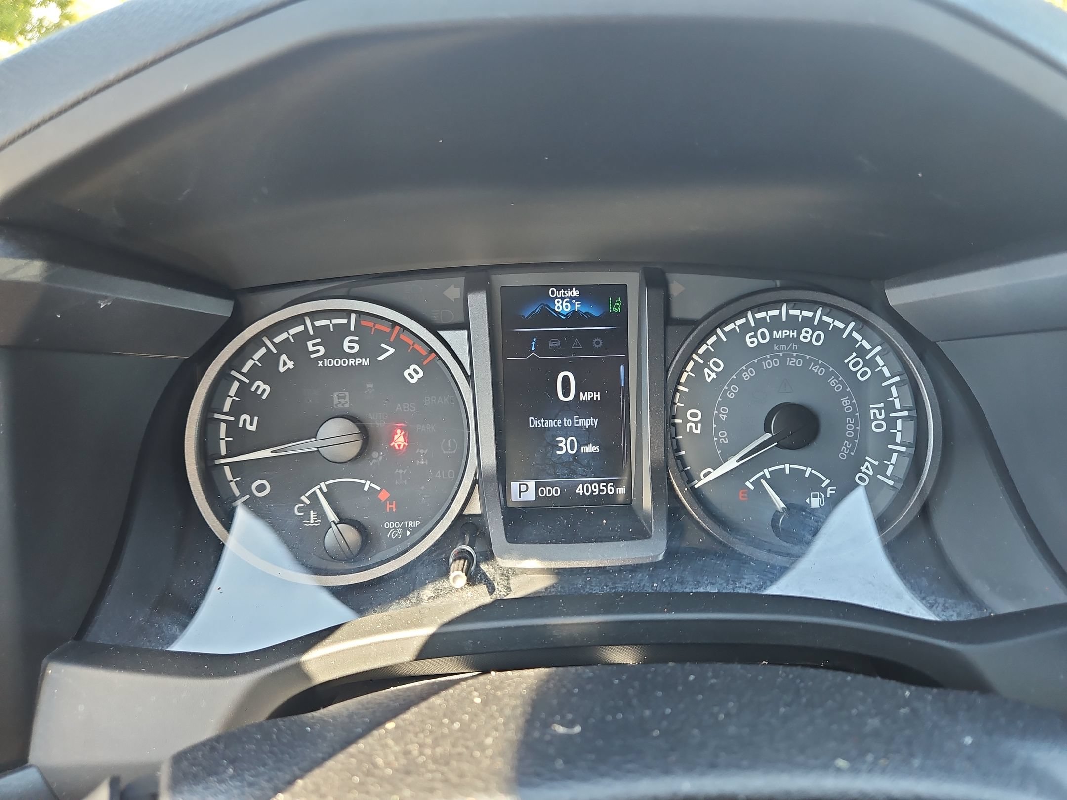 Used 2023 Toyota Tacoma TRD Off-Road w/ Technology Package AWD/4WD image 15