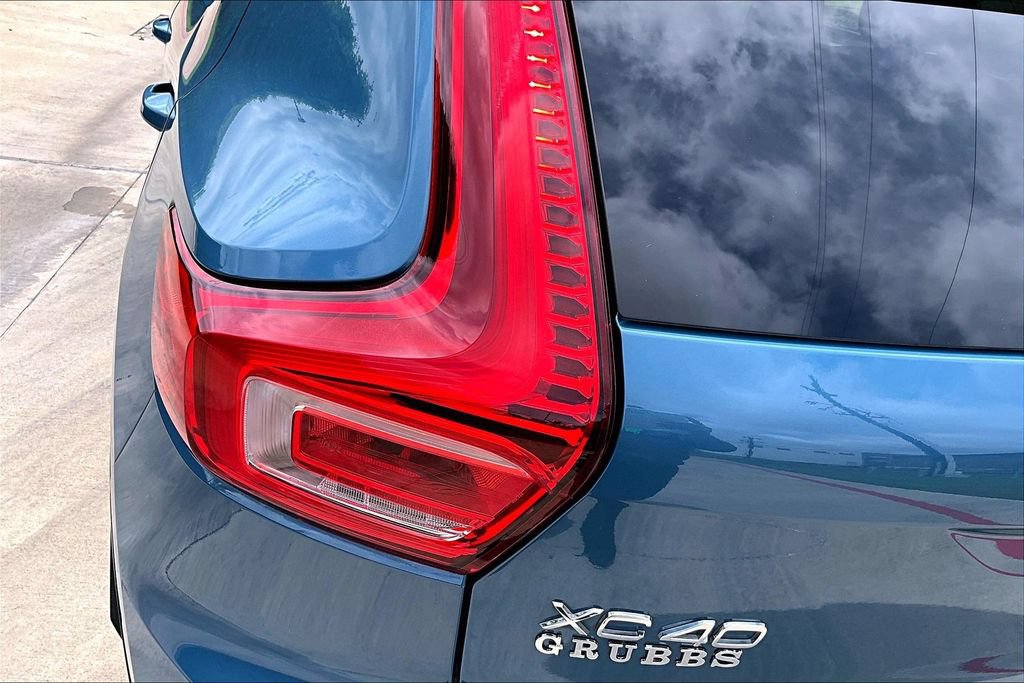 Certified 2024 Volvo XC40 B5 Core AWD/4WD image 40