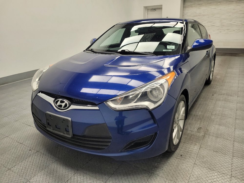 Used 2016 Hyundai Veloster FWD image 15