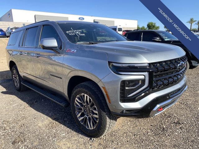 Used 2025 Chevrolet Suburban Z71 w/ Comfort Package AWD/4WD image 5