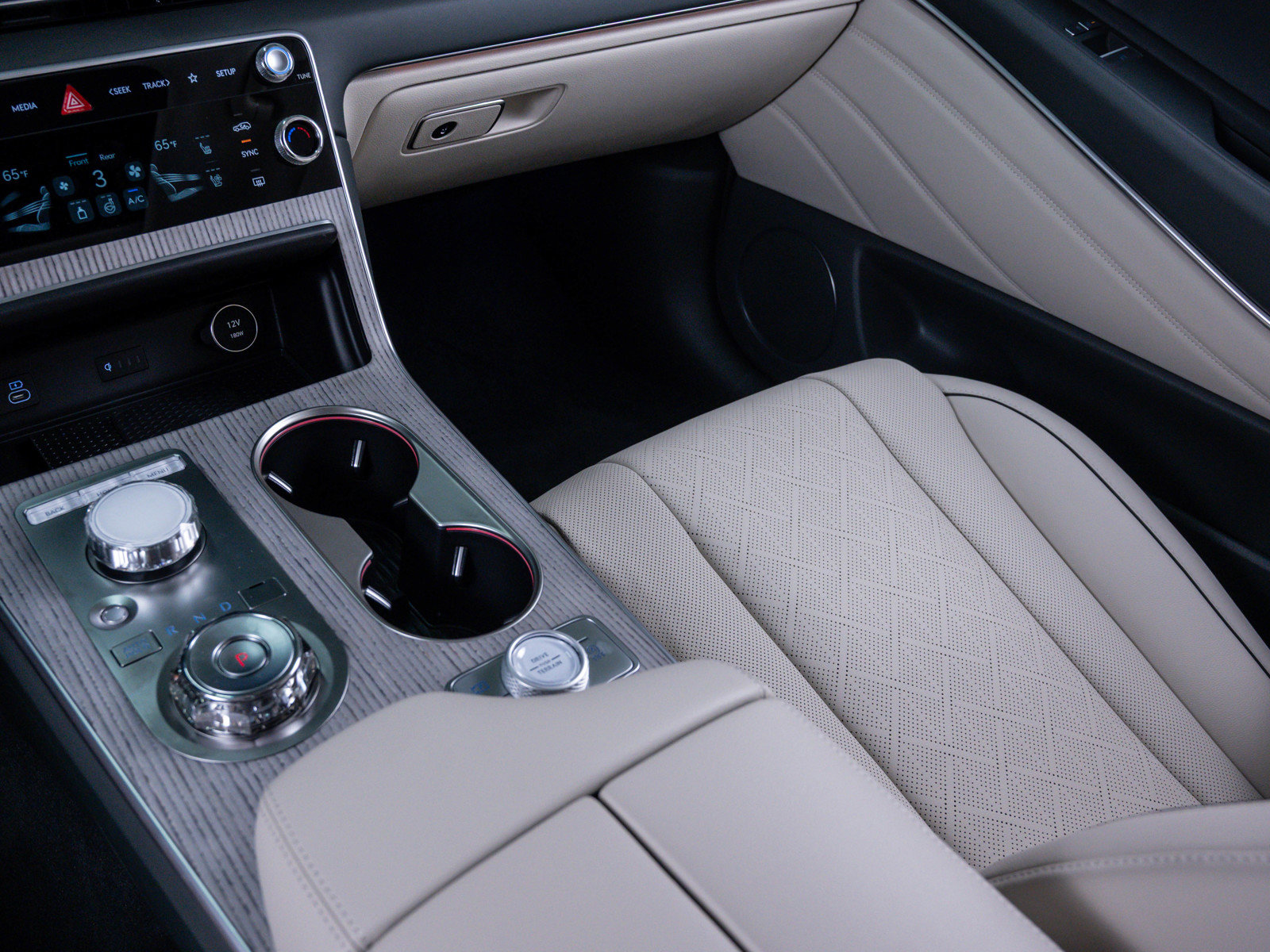 New 2026 Genesis GV80 2.5T Advanced image 29