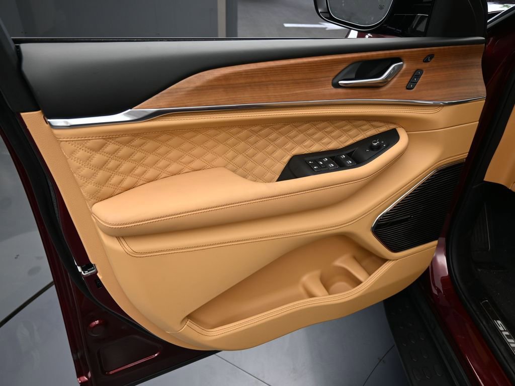 New 2025 Jeep Grand Cherokee Summit image 17