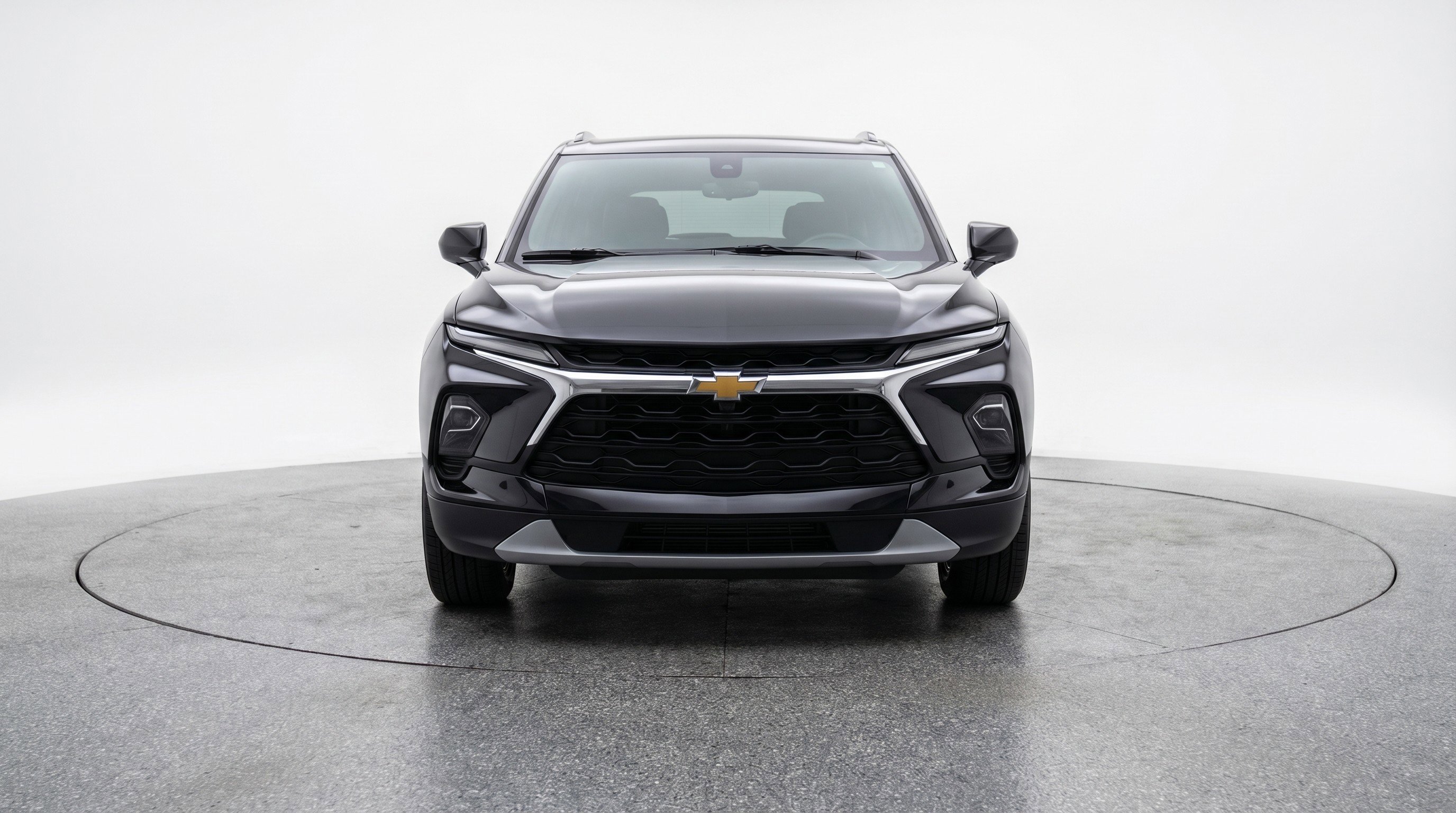 Used 2025 Chevrolet Blazer LT image 2