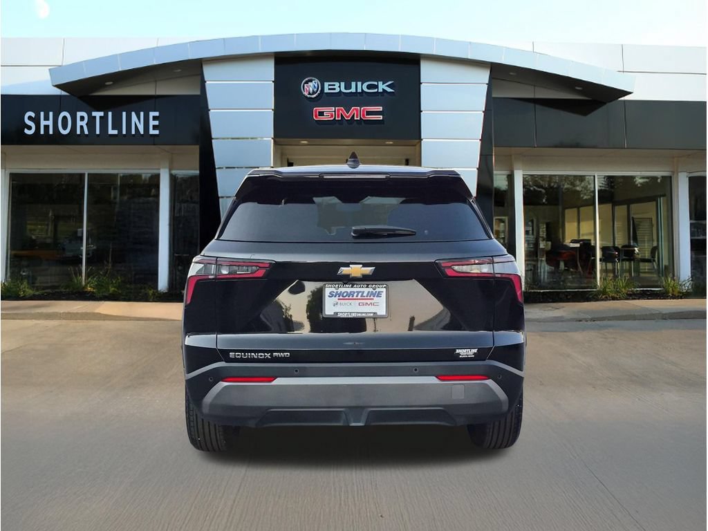 Used 2026 Chevrolet Equinox LT AWD/4WD image 4