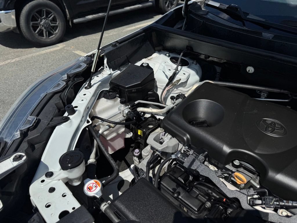 Used 2019 Toyota RAV4 XLE Premium FWD image 39