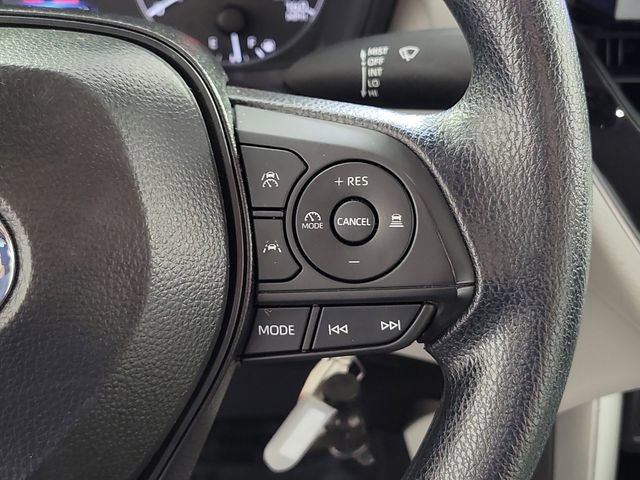 Used 2025 Toyota Corolla Cross L FWD image 25