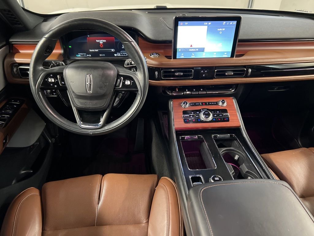 Certified 2021 Lincoln Aviator Reserve w/ Equipment Group 202A AWD/4WD image 8