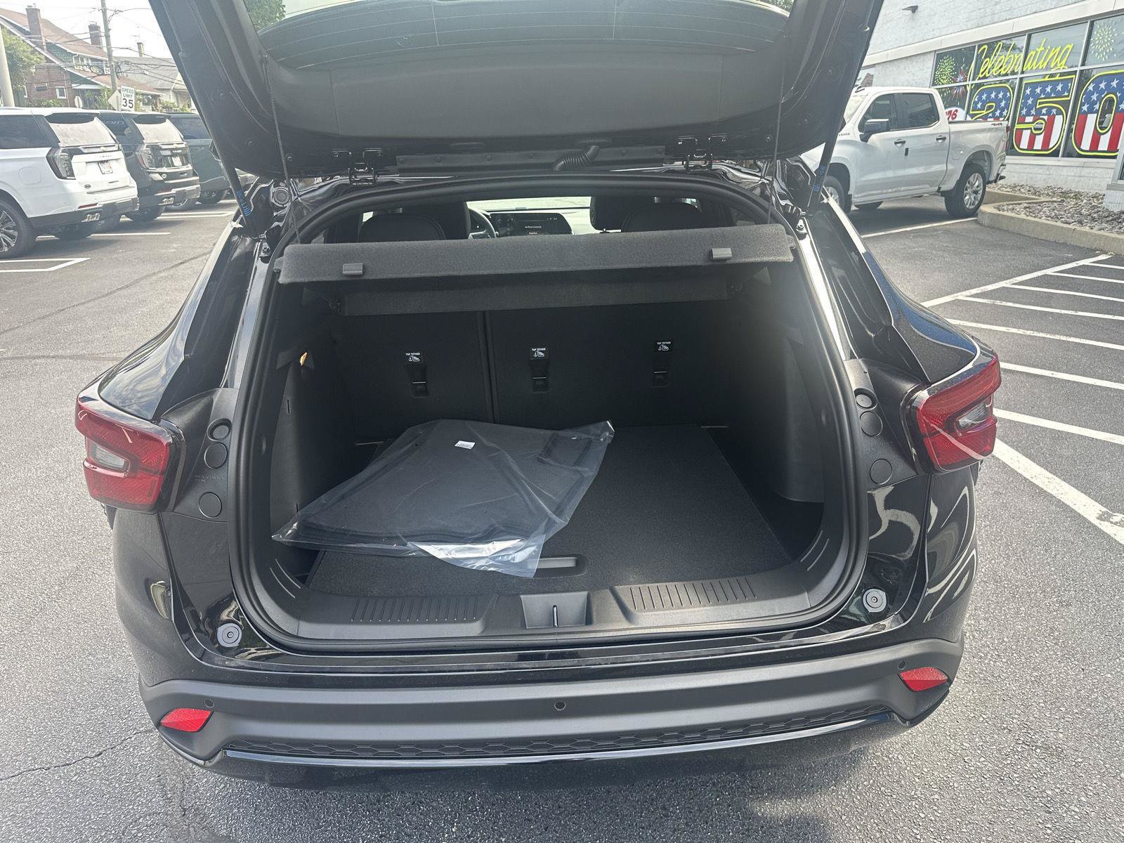 New 2026 Chevrolet Trax RS w/ Driver Confidence Package FWD image 30
