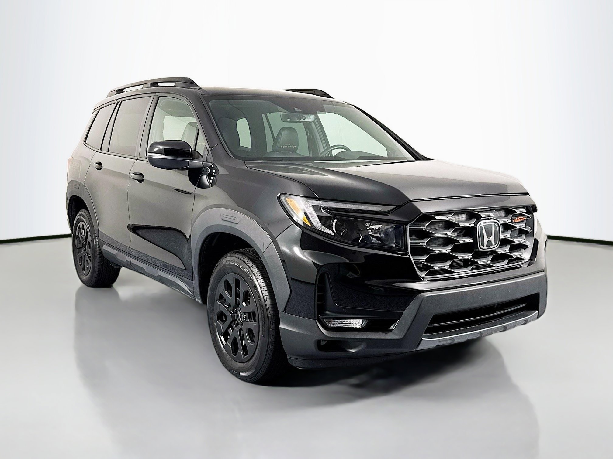Certified 2023 Honda Passport TrailSport image 3