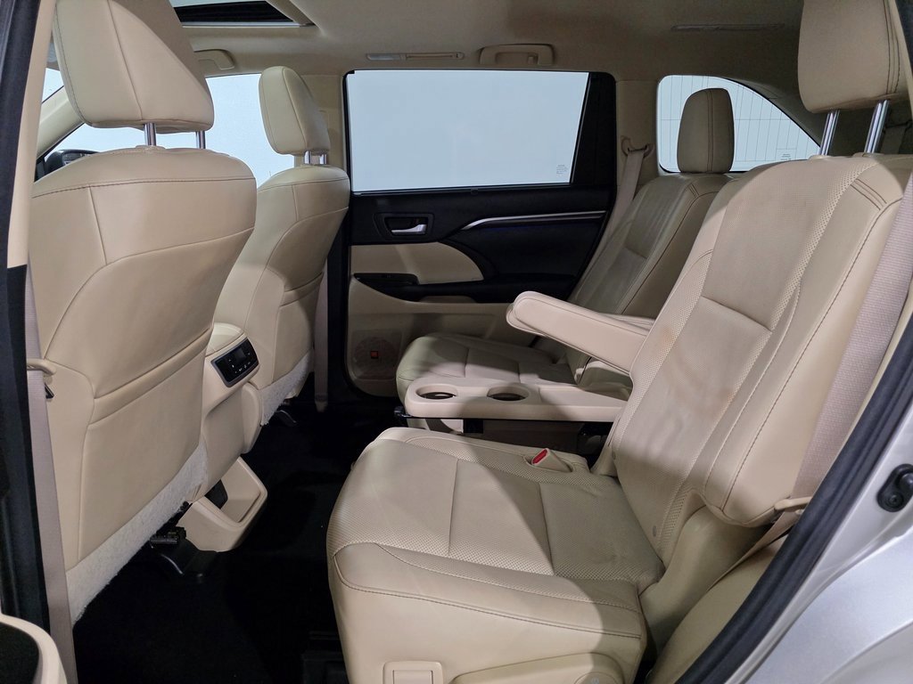 Used 2015 Toyota Highlander Limited w/ Driver Technology Package image 20
