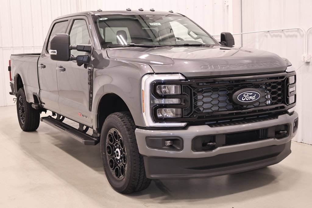 New 2027 Ford F350 XLT w/ XLT Premium Package AWD/4WD image 3