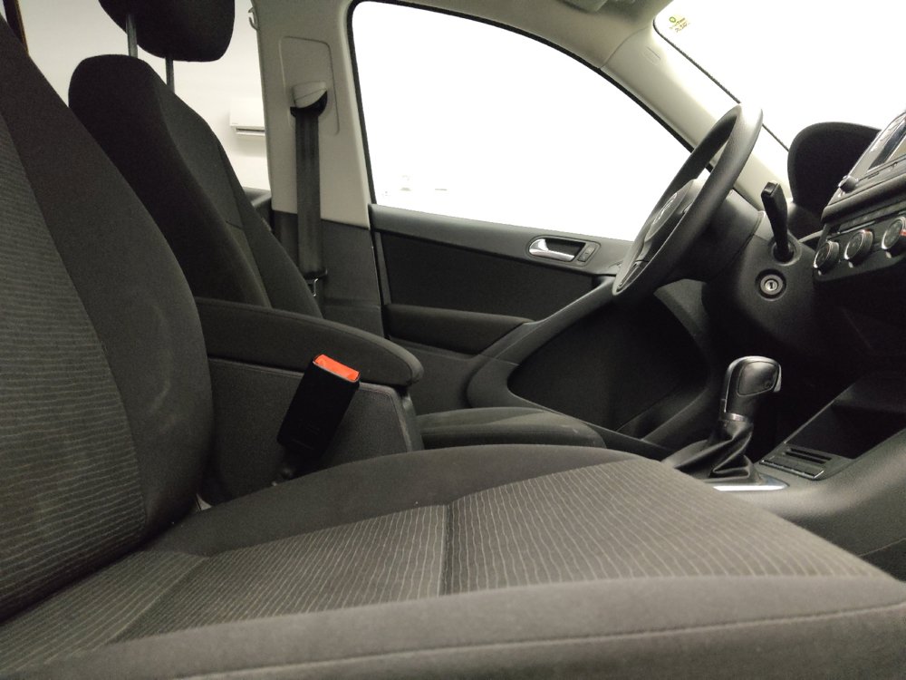 Used 2017 Volkswagen Tiguan S AWD/4WD image 21