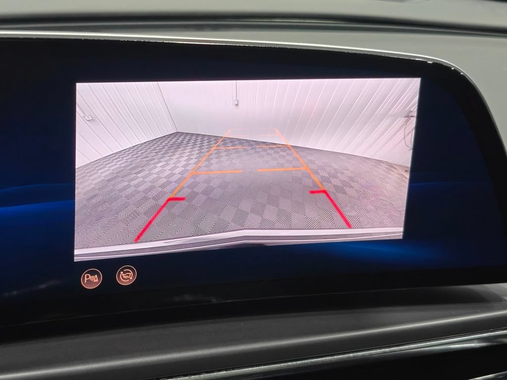 Used 2024 Cadillac Lyriq Tech RWD image 7