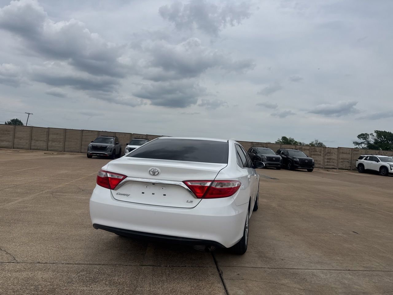 Used 2017 Toyota Camry SE FWD image 21