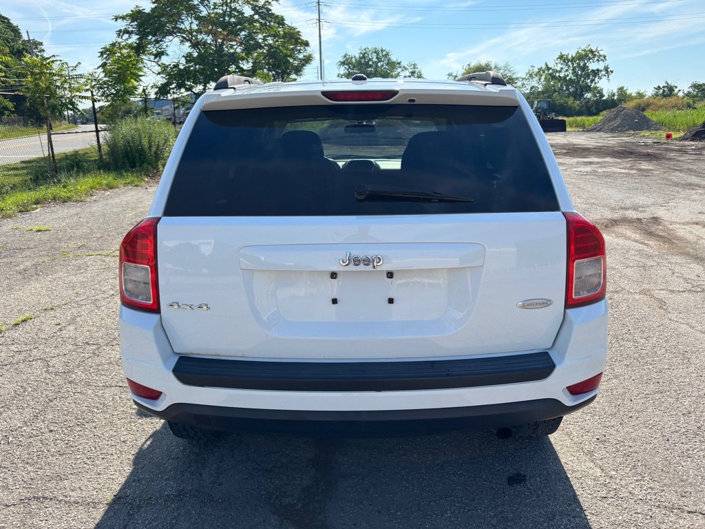 Used 2013 Jeep Compass Latitude AWD/4WD image 4