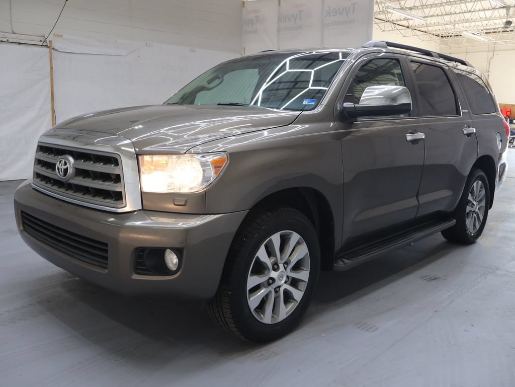 Used 2017 Toyota Sequoia Limited w/ Safety & Convenience Package RWD image 3