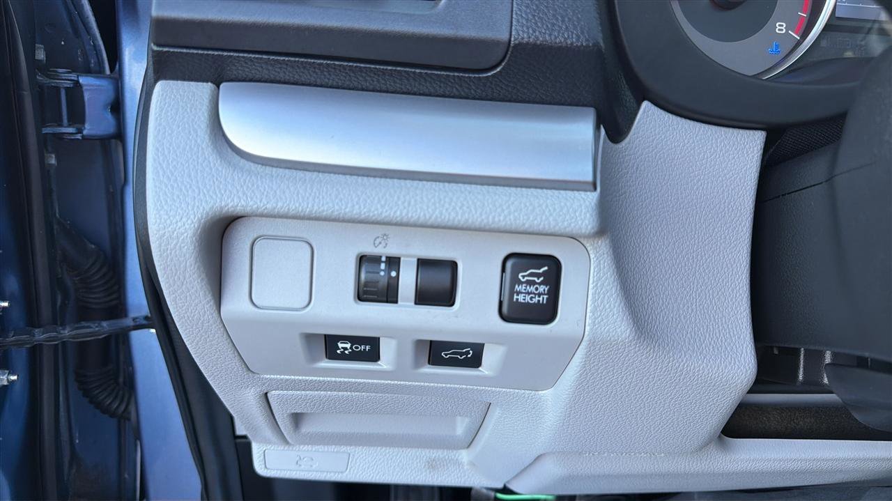 Used 2015 Subaru Forester 2.5i Limited w/ Protection Package #2 image 24