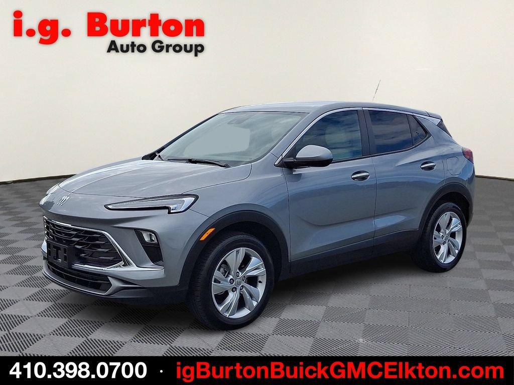 Used 2024 Buick Encore GX Preferred w/ Comfort Package AWD/4WD image 3
