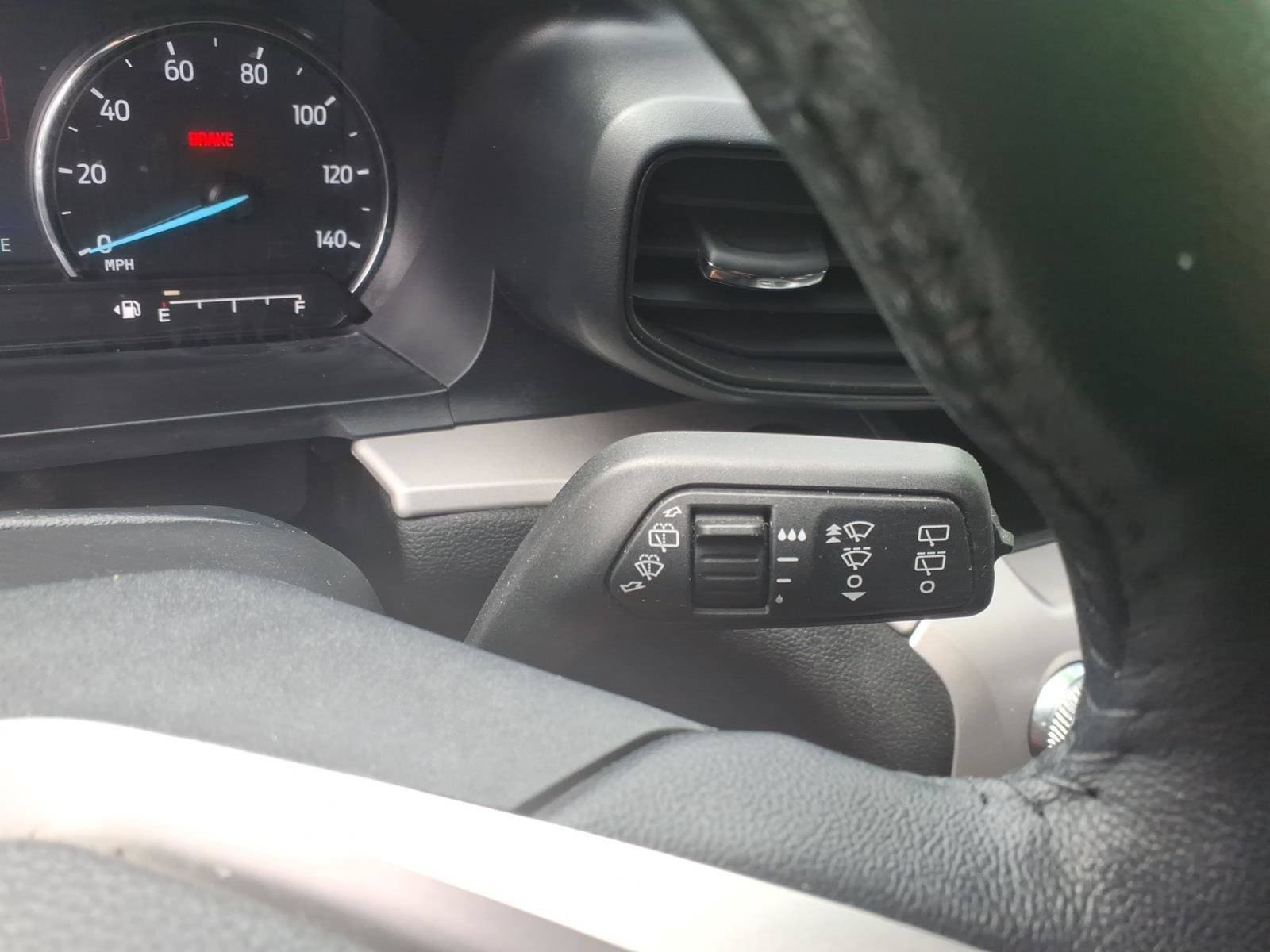 Used 2024 Ford Explorer XLT RWD image 26