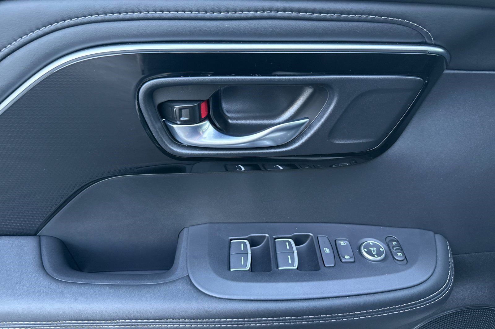 Certified 2025 Acura ADX AWD image 12