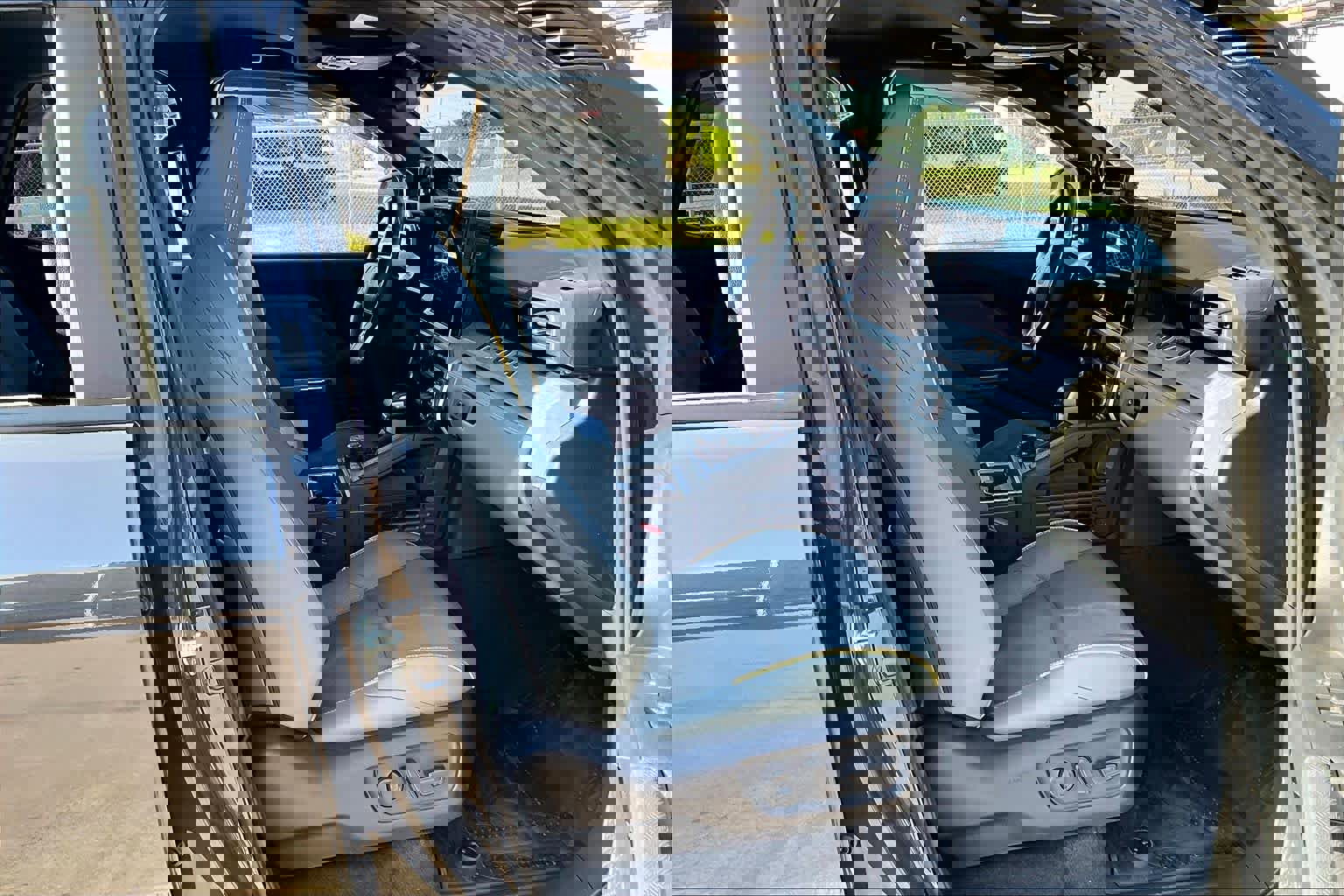 Used 2025 Toyota 4Runner Trailhunter image 9