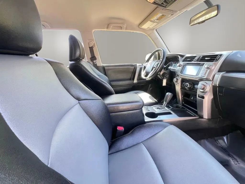 Used 2017 Toyota 4Runner SR5 Premium RWD image 14