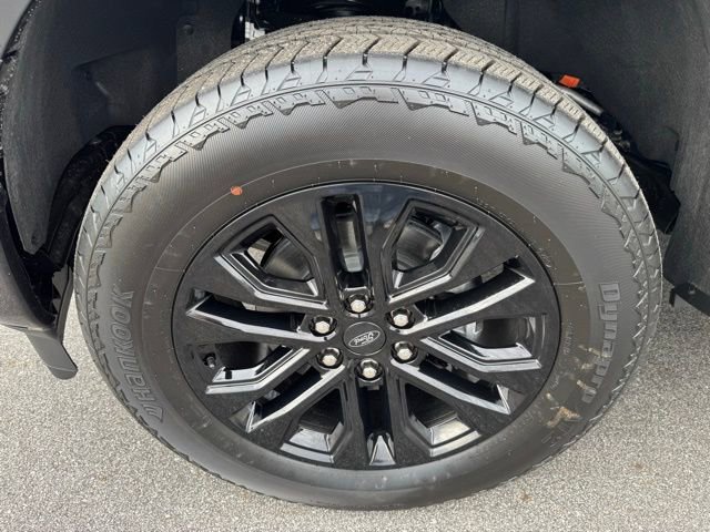 New 2025 Ford F150 Lariat w/ Equipment Group 502A High image 29