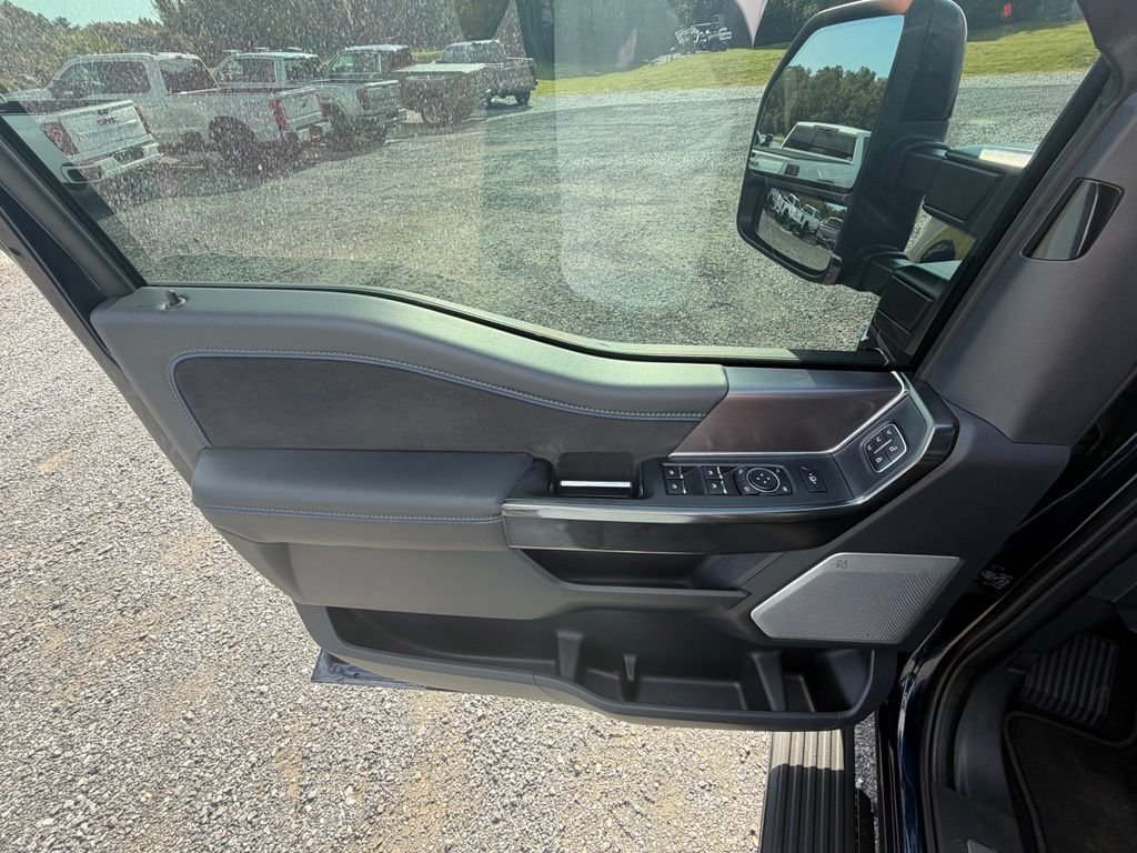 Used 2024 Ford F150 Platinum AWD/4WD image 6