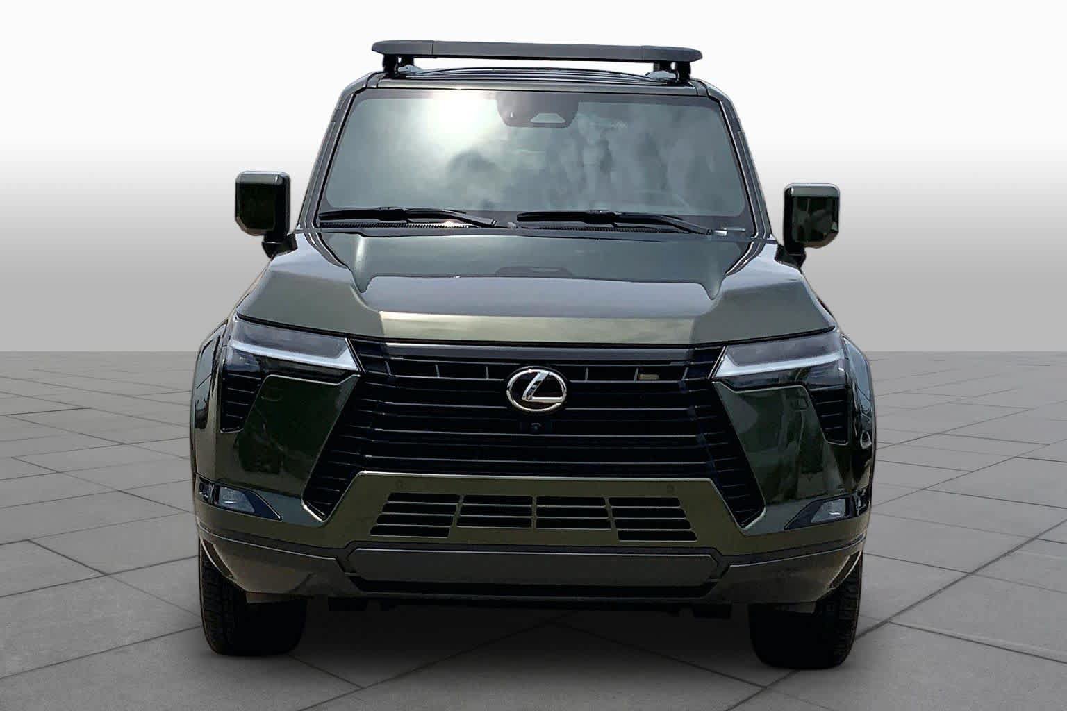 Used 2024 Lexus GX 550 w/ Accessory Package (2T) AWD/4WD image 4