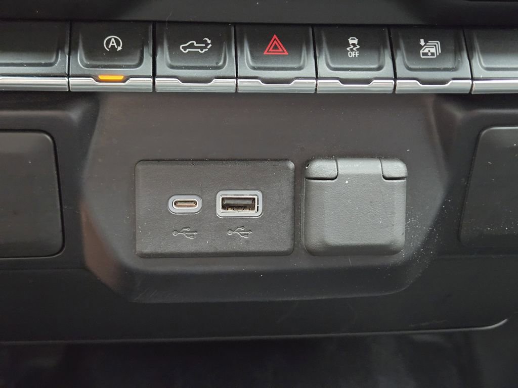 Used 2020 Chevrolet Silverado 1500 RST w/ All-Star Edition image 25