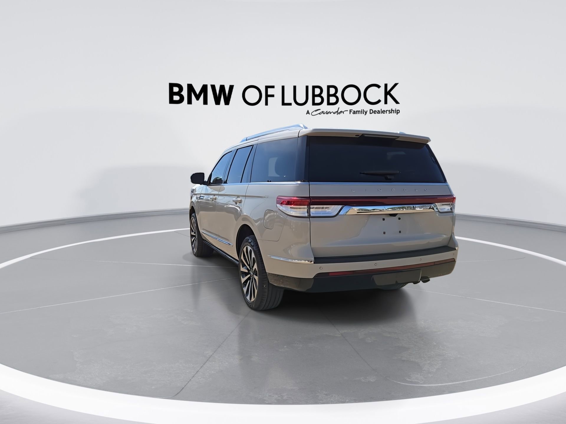 Used 2022 Lincoln Navigator Reserve image 7