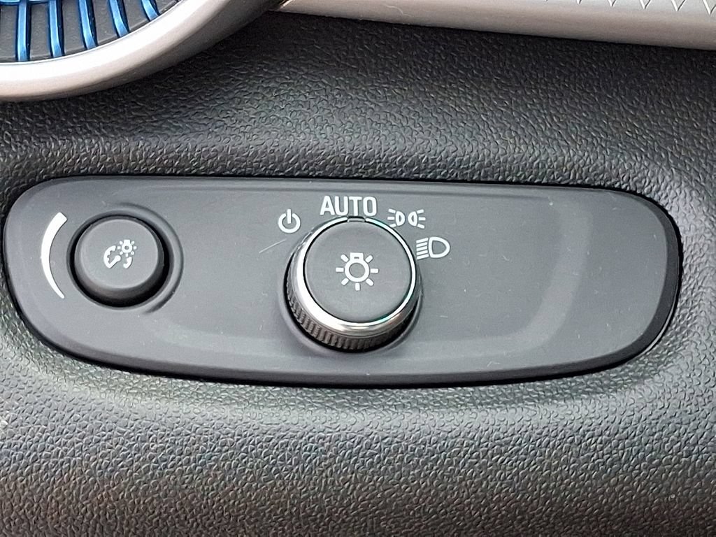 Certified 2024 Chevrolet Trax LS FWD image 25