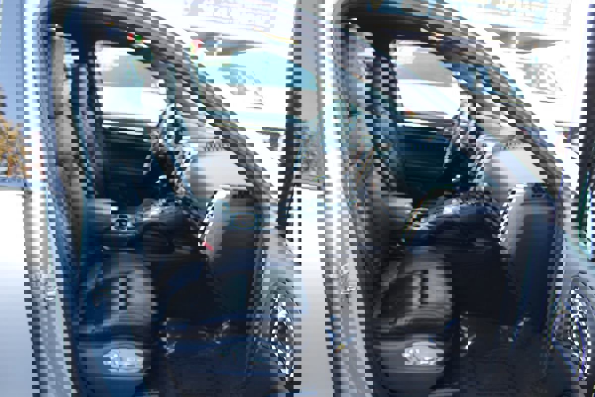 Used 2018 Porsche Cayenne Platinum Edition image 28