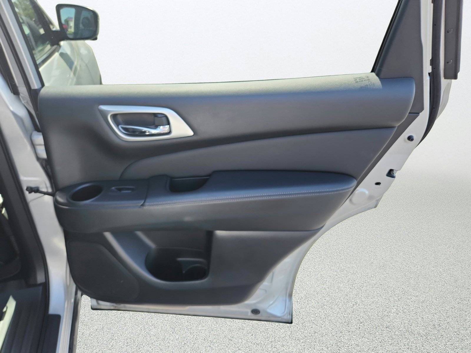 Used 2019 Nissan Pathfinder SL AWD/4WD image 53