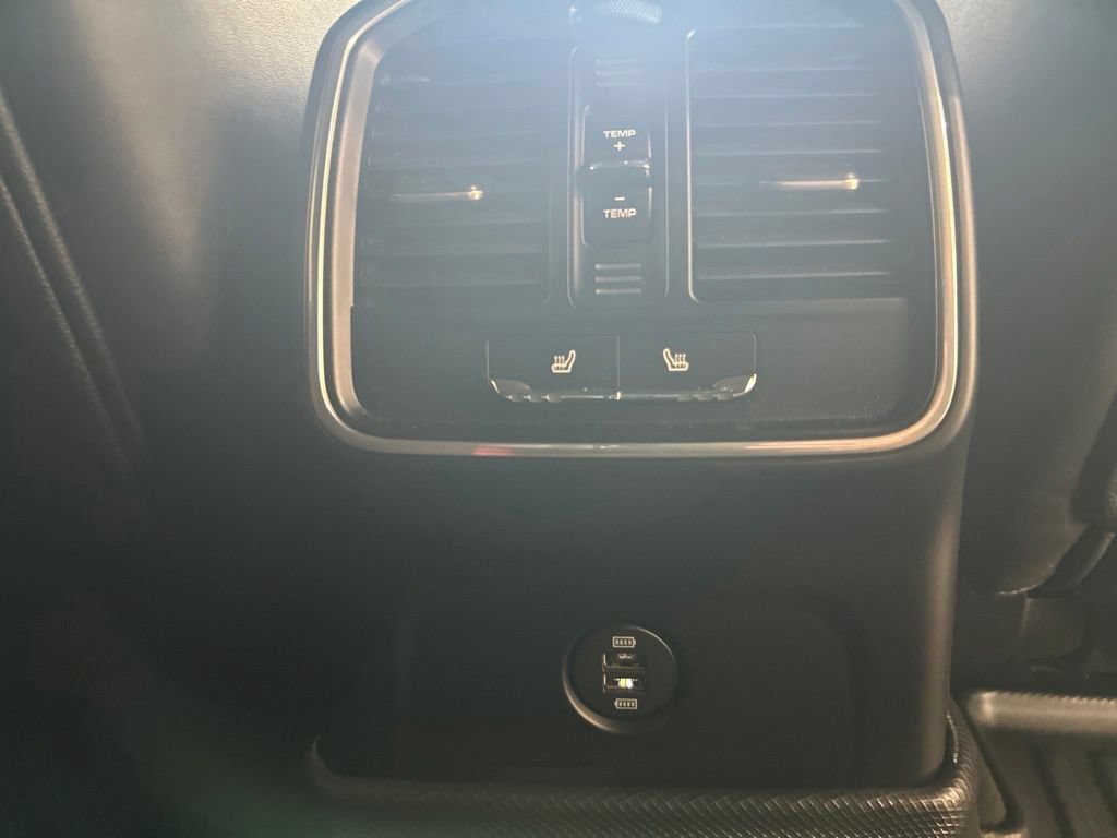 Used 2017 Porsche Macan GTS AWD/4WD image 31