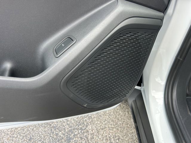 New 2026 Chevrolet Traverse LT w/ Sun and Wheel Package image 14