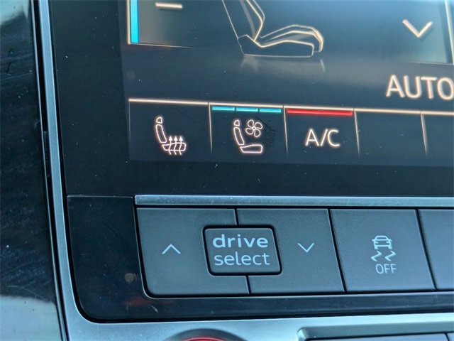 Used 2021 Audi SQ8 Premium Plus w/ SQ8 Black Optic Package image 25