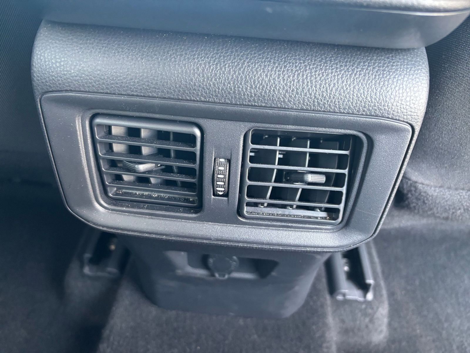 Used 2025 Toyota RAV4 LE image 23