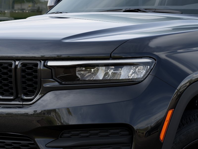 New 2025 Jeep Grand Cherokee Altitude AWD/4WD image 31